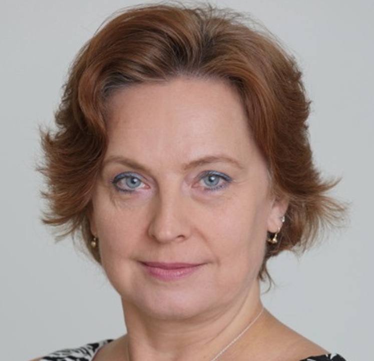 Dr. Beata Buzas