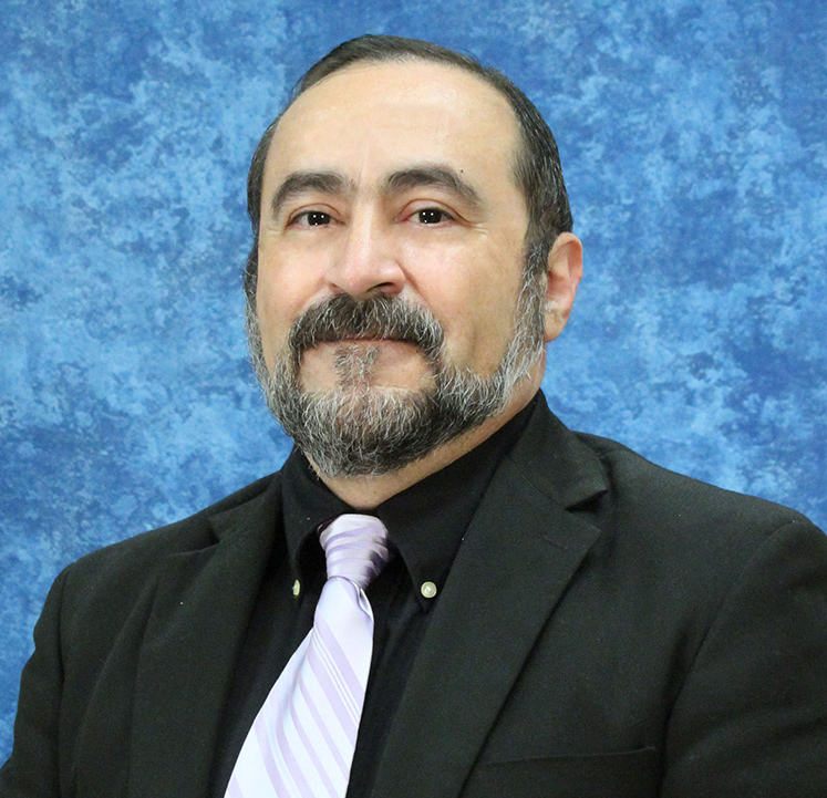 Dr. Luis Dettin