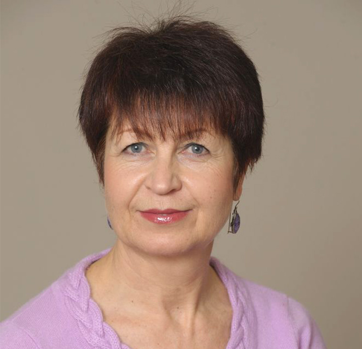 Dr. Lilia Topol