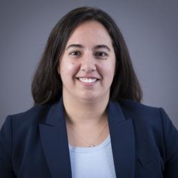 Dr. Lindsey Pujanandez